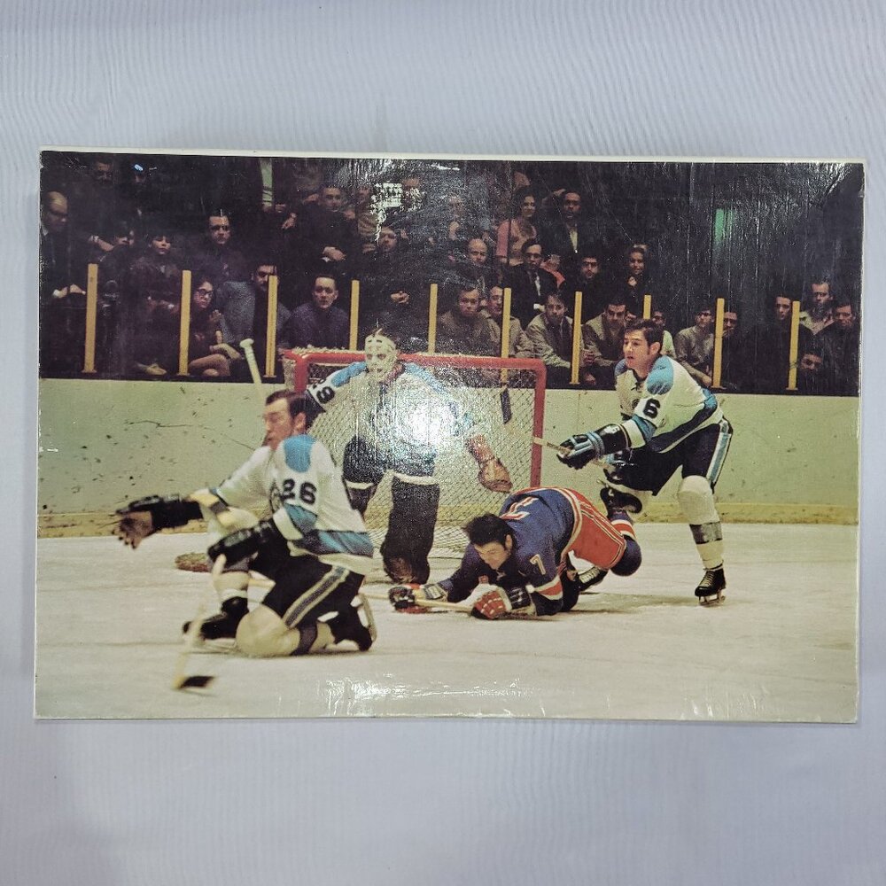 NHL Official Pro Hockey Penguins Rangers 1974 Vintage 500 Piece Jigsaw Puzzle